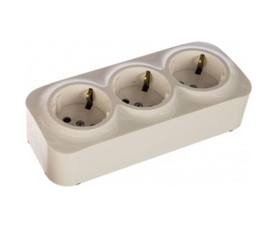 Розетка Legrand 3-м ОП Quteo 16А угол 45град. защитные шторки, с заземлением, белая Leg 782218 255242 