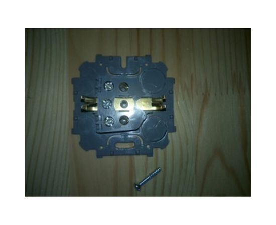 Розетка Legrand 2К+З шторки, слоновая кость 782250 – изображение 5