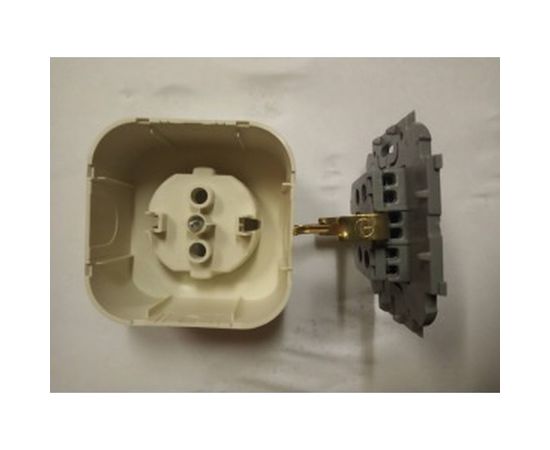 Розетка Legrand 2К+З без шторок, слоновая кость 782241 – изображение 4
