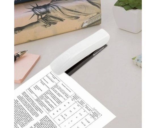 Степлер №24/6, 26/6 BRAUBERG ST-100, до 20 листов, белый, 227784 – изображение 7