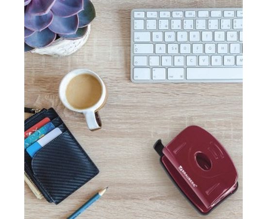 Дырокол BRAUBERG металлический Universal, до 20л, бордовый 222551 – изображение 6