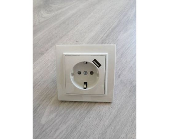 Розетка STEKKER 1-местная с/з, 220В, 16А с защитной шторкой и с USB, серия Эрна, белая 39051 – изображение 4