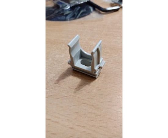 Клипса для крепления труб 100 шт. (16 мм) ЗУБР 4-44951-16-100 – изображение 3