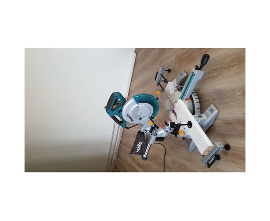Торцовочная пила Makita LS1018LN – изображение 9