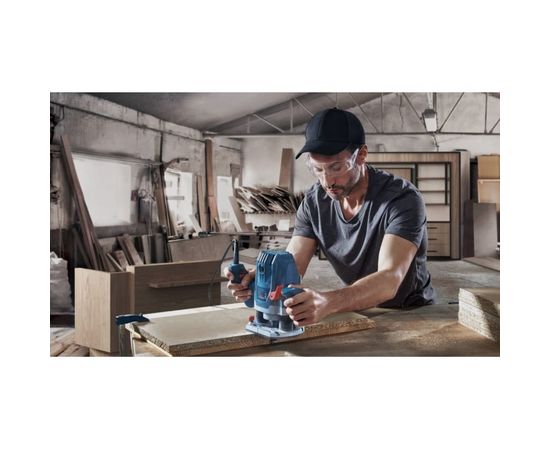 Фрезер Bosch GOF 130 06016B7000 – изображение 5