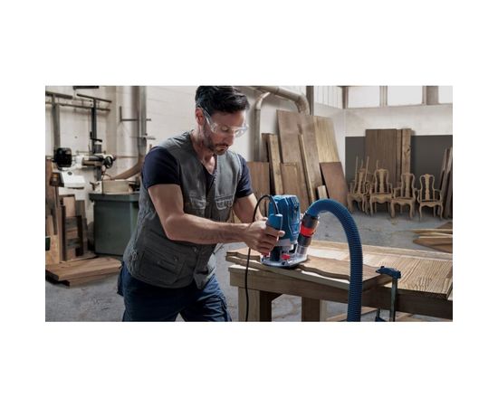 Фрезер Bosch GOF 130 06016B7000 – изображение 4