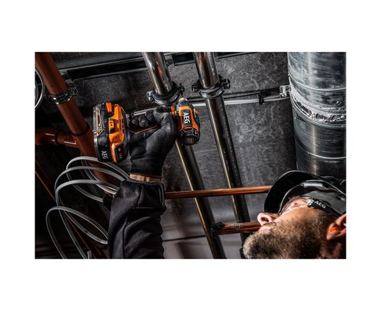 Бесщеточный аккумуляторный импульсный винтоверт BSS18SBL-0 AEG 4935472278 – изображение 15