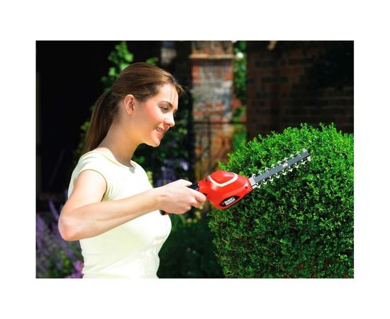 Аккумуляторный кусторез Black+Decker GSL700KIT – изображение 3