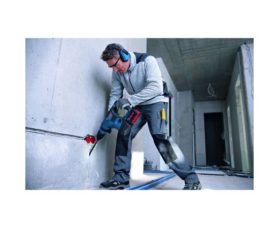 Аккумуляторный перфоратор BOSCH GBH 18V-34 CF 0611914021 – изображение 6