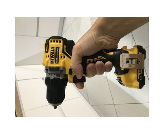 Бесщеточная дрель-шуруповерт DEWALT 12 В XR DCD701N-XJ – изображение 5