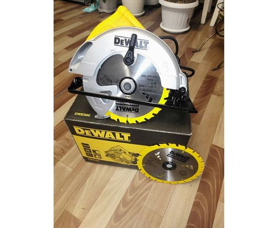 Дисковая пила DEWALT DWE 560 B – изображение 16