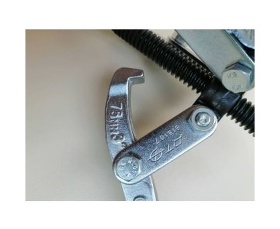 Шарнирный трехлапый съемник 75 мм Дело Техники 815107 – изображение 5