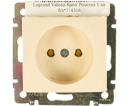 Одноместная розетка Legrand Valena 774316, крем 