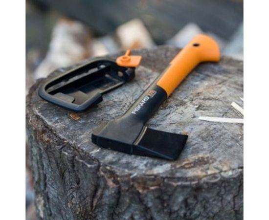 Промонабор Fiskars: топор Х7 + точилка 1020183 – изображение 3