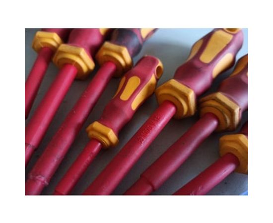 Набор диэлектрических отверток КВТ Профи НИО-06 78617 – изображение 6