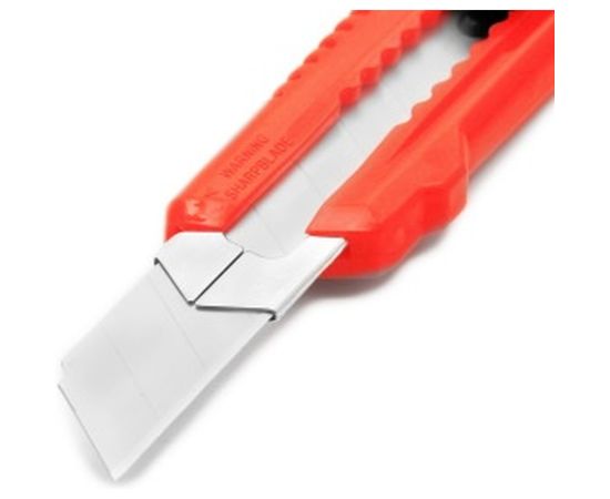 Нож Vira сегментированное лезвие, усиленный Push lock 18 мм 831302 – изображение 7