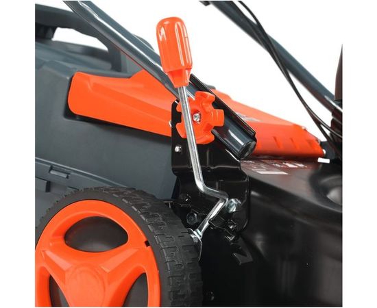 Бензиновая газонокосилка PATRIOT PT 42BS 512109017 – изображение 9