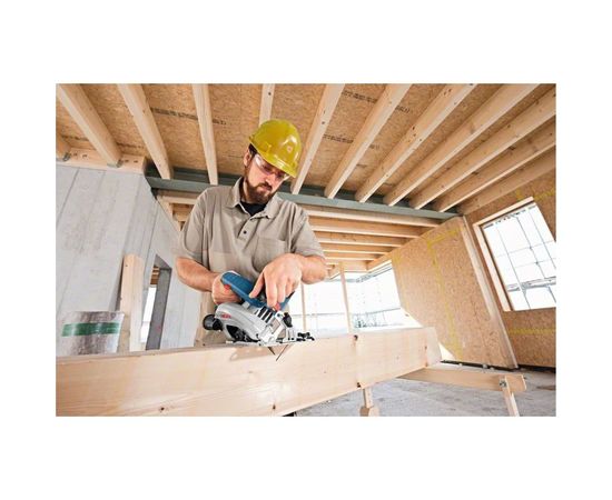 Аккумуляторная дисковая пила BOSCH GKS 18V-57 0615990M42 – изображение 5