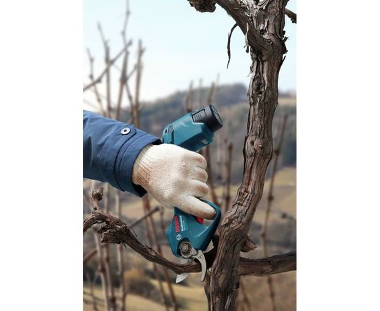 Аккумуляторный секатор Bosch 12 В 06019K1021 – изображение 5