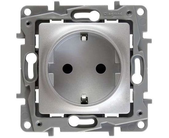 Механизм розетки Legrand 1-м СП Etika 2К+З защитные шторки, алюминий Leg 672422 437653 