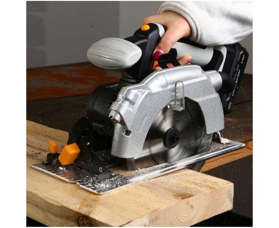 Циркулярная аккумуляторная пила DEKO DKCS20 Laser 063-4210 – изображение 3