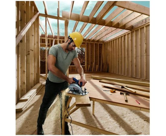 Циркулярная пила BOSCH GKS 140 06016B3020 – изображение 3