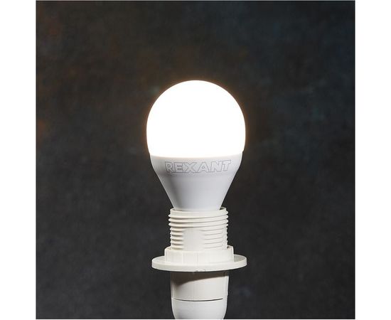 Светодиодная лампа REXANT шарик, 9,5 Вт, E14, 903 лм, 2700 K, теплый свет 604-037 – изображение 2