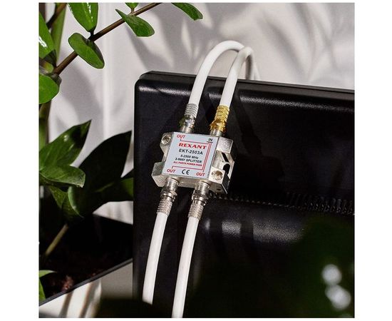 Делитель ТВ х 3 под F разъём REXANT, 5-2500 МГц, СПУТНИК 05-6202 – изображение 2