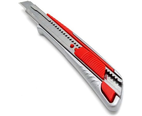 Сегментированный нож VIRA Autolock металлический корпус, 9 мм 831310 