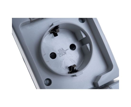 Вертикальная розетка, 2 гнезда UNIVersal Аллегро с/з, з/ш, IP54, с крышкой, серая 1275 – изображение 4