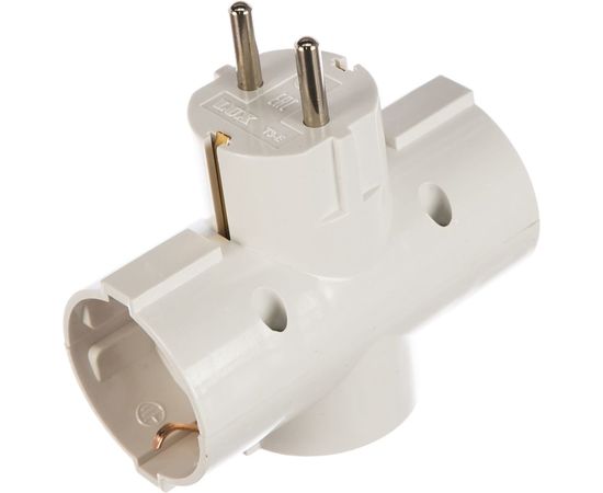 Сетевой тройник Т3-Е 250В 16А с з/к белый LUX 4606400418108 