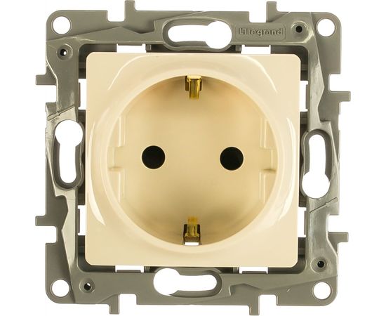 Механизм розетки Legrand 1-м СП Etika 2К+З 16 А защитные шторки с заземлением слоновая кость Leg 672322 