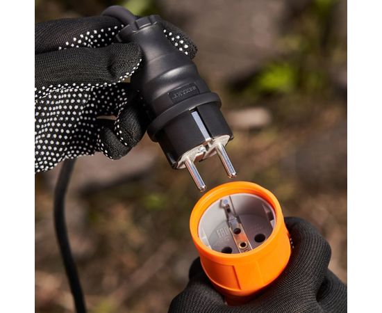 Прямая влагозащищенная вилка REXANT с/з, 16 А, IP44 каучук 111-001 – изображение 3