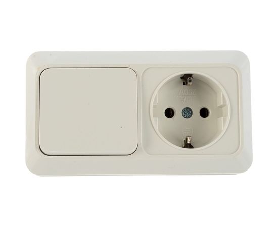 Горизонтальный блок: одноклавишный выключатель + розетка с заземлением, белый UNIVersal Олимп О0032 – изображение 4