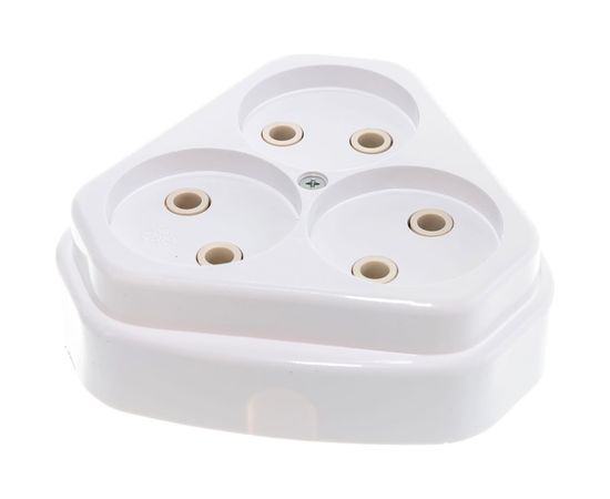 Розетка Кунцево-Электро трехместная открытой установки ток 10А РА10-387 5920 – изображение 2
