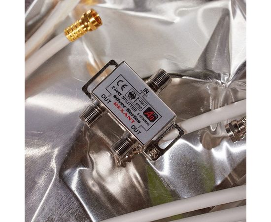 Делитель REXANT ТВ х 2 + 3шт. F BOX 5-1000 МГц Silver 05-6101 – изображение 2