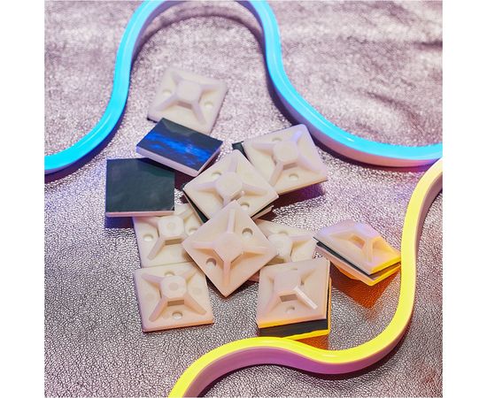 Самоклеящаяся площадка REXANT 30x30 мм, белая, упаковка 100 шт. 07-2030 – изображение 5