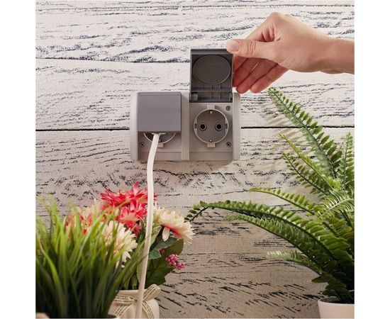 Двойная накладная розетка KRANZ керамика, горизонтальный блок с/з IP54 16А серая KR-78-0614 – изображение 3