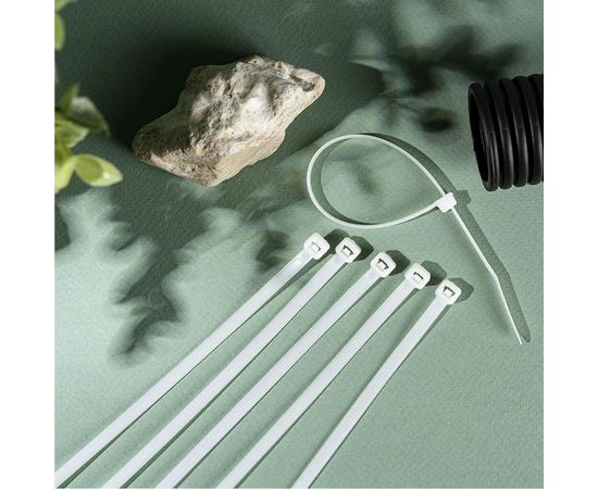 Нейлоновая хомут-стяжка с тройным замком REXANT 200x4,8 мм, белая, упаковка 100 шт. 67-0200-5 – изображение 5