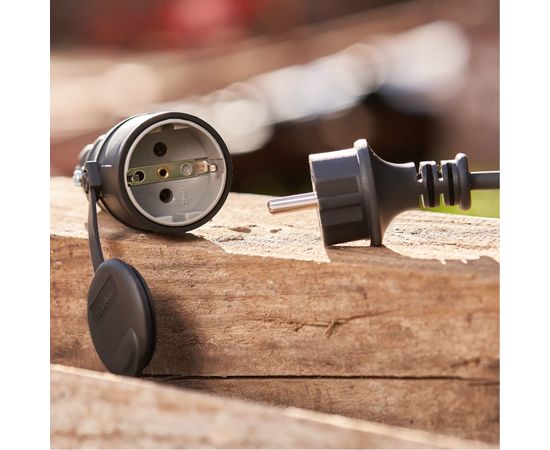 Переносная розетка REXANT влагозащищенная с крышкой, с/з, 16 А, IP44 каучук 111-004 – изображение 13