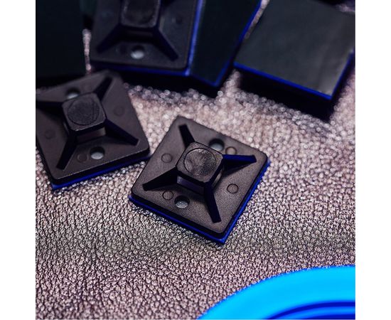 Самоклеящаяся площадка REXANT 20x20 мм, черная, 100 шт. 07-2021 – изображение 5