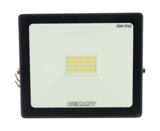 Светодиодный прожектор REXANT, 30Вт 200–260В IP65 2400лм 6500K холодный свет 605-003 – изображение 2
