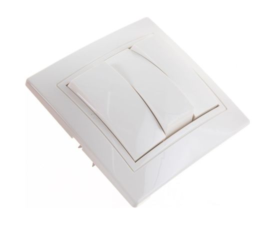 Трехклавишный выключатель TDM слоновая кость Таймыр SQ1814-0103 – изображение 4