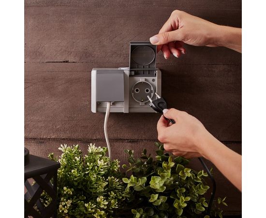 Двойная накладная розетка KRANZ горизонтальный блок с/з IP54 16А серая KR-78-0613 – изображение 2