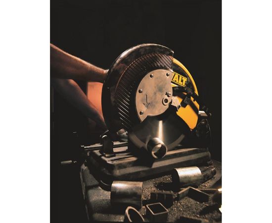 Монтажная пила DEWALT DW 872 – изображение 2