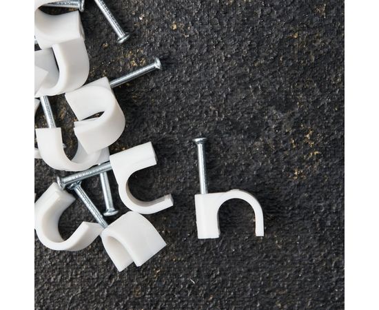 Круглый крепеж кабеля REXANT 10 мм, белый 50шт 07-4010 – изображение 3