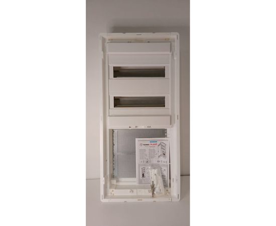 Встраиваемый распределительный щит TEHNOPLAST с металлической дверью COMBO U48 4/2 E 8759 – изображение 6