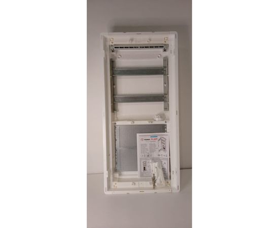 Встраиваемый распределительный щит TEHNOPLAST с металлической дверью COMBO U48 4/2 E 8759 – изображение 9