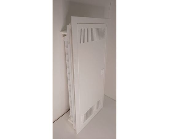 Встраиваемый распределительный щит TEHNOPLAST с металлической дверью COMBO U48 4/2 E 8759 – изображение 3