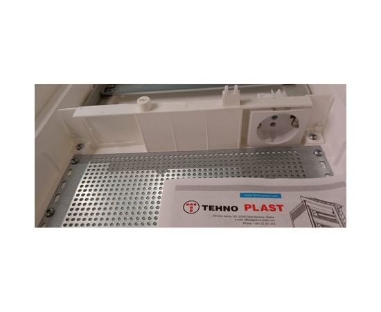 Встраиваемый распределительный щит TEHNOPLAST с металлической дверью COMBO U48 4/2 E 8759 – изображение 2